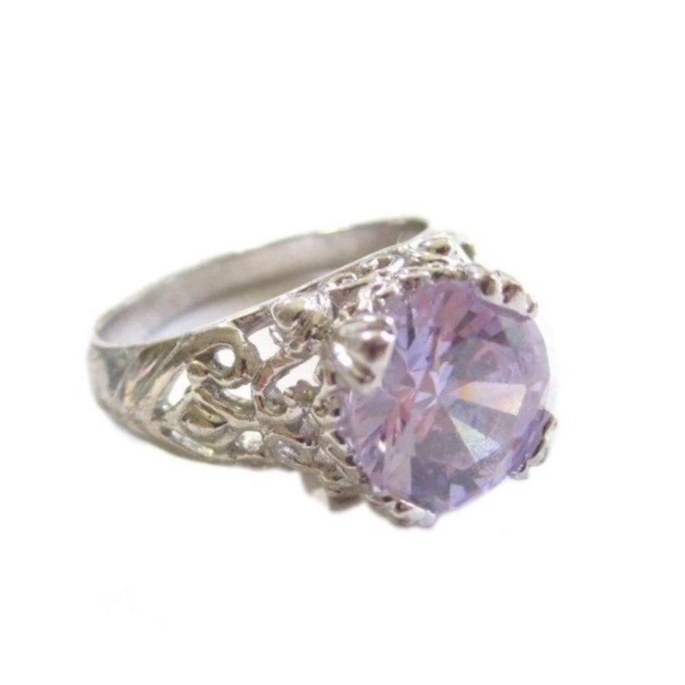 Beautiful Amethyst Purple Stone Vintage Style Silver Toned Ring